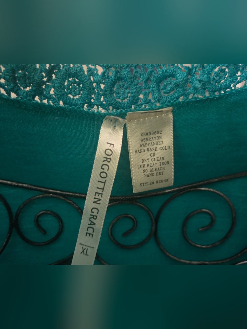 Women’s Turquoise Cold-Shoulder Lace Trim Top Size XL - Picture 2 of 4